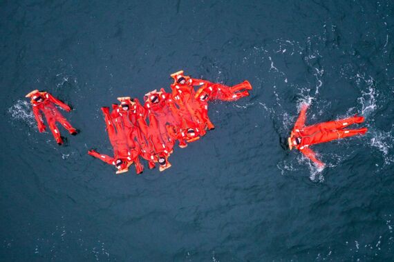 STCW Sicherheitsübungen für Seefahrer im Wasser