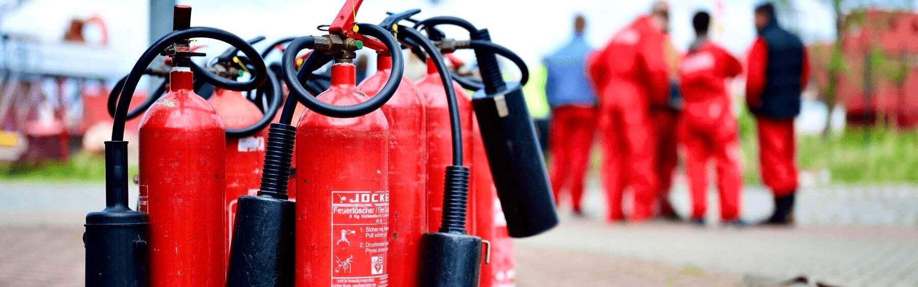 rote Feuerlöscher