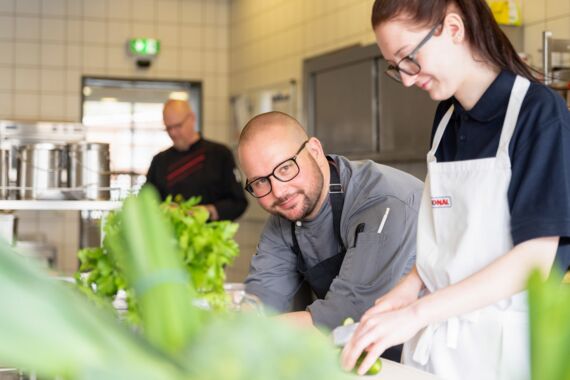 Vorbereitungen in der Küche