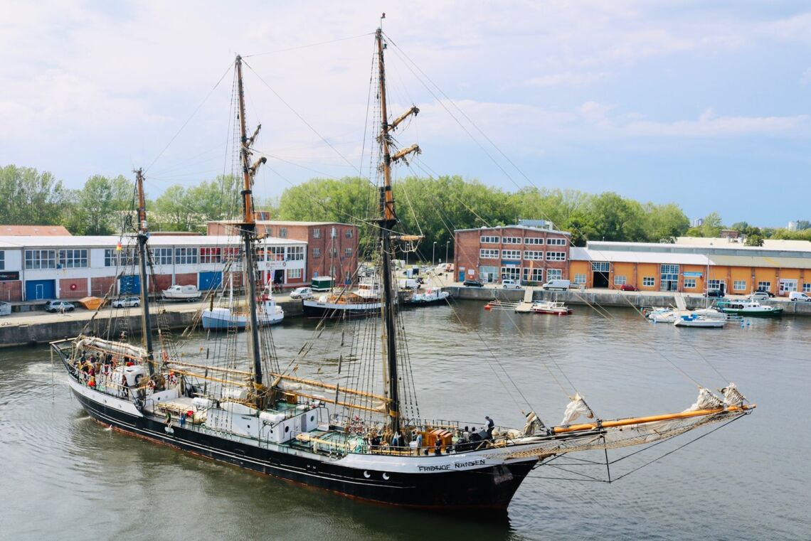 Fridtjof Nansen im Rostocker Fischereihafen