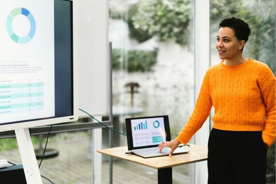 Kommunikation und Präsentationstechniken: Effektive Gestaltung in Meetings und Bildungsmaßnahmen